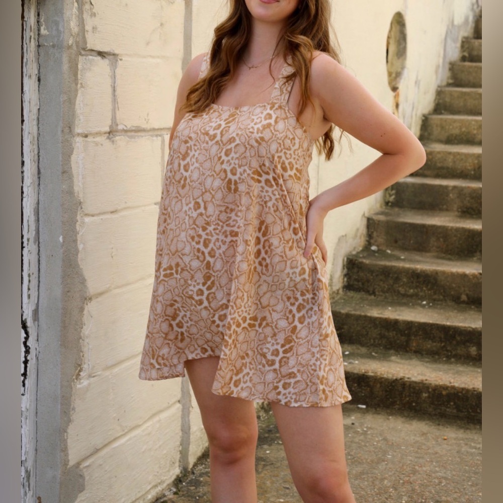 Show me your MuMu Ambres Mini Dress in Sandy Cheetah Tan Cream Sz M